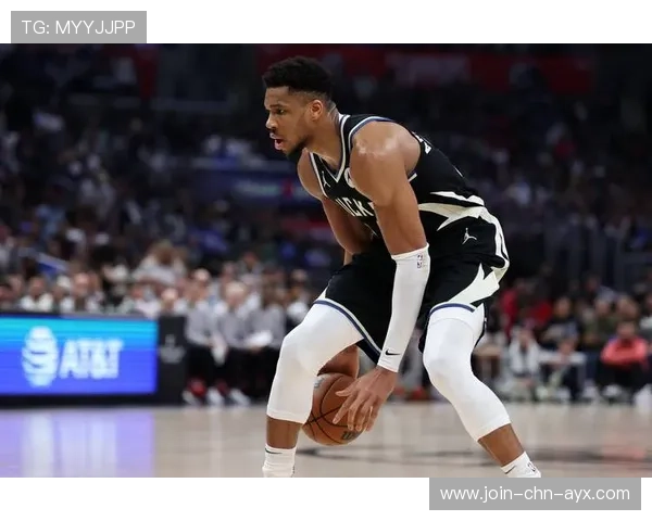 字母哥二次进攻,雄鹿攻防转换狠准